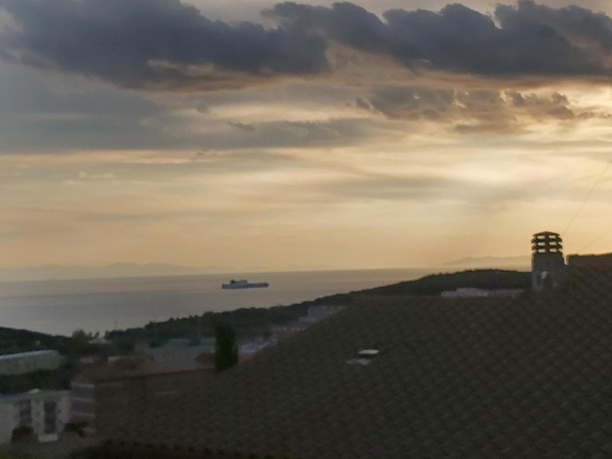 Beach House Piombino Buitenkant foto